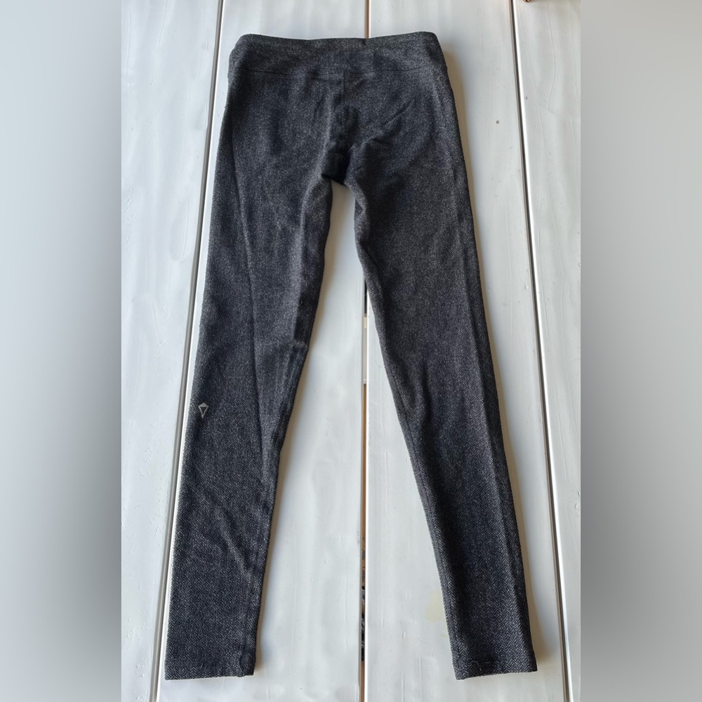 Ivivva grey leggings